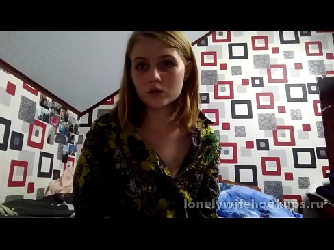 ❤️ Siswa pirang muda dari Rusia menyukai penis yang lebih besar. Video anal di id.hentaibar-com.ru