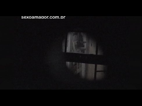 ❤️ Blondie diam-diam direkam oleh seorang intip lingkungan yang tersembunyi di balik batu bata berlubang Video anal di id.hentaibar-com.ru